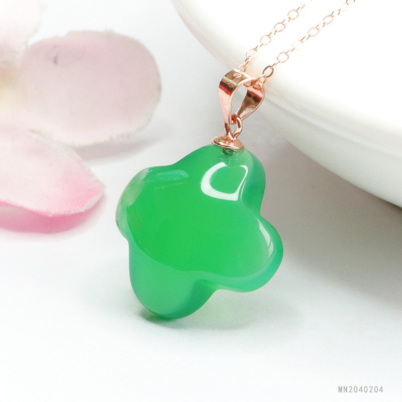 Green Chalcedony Clover Silver Pendant — No Chain