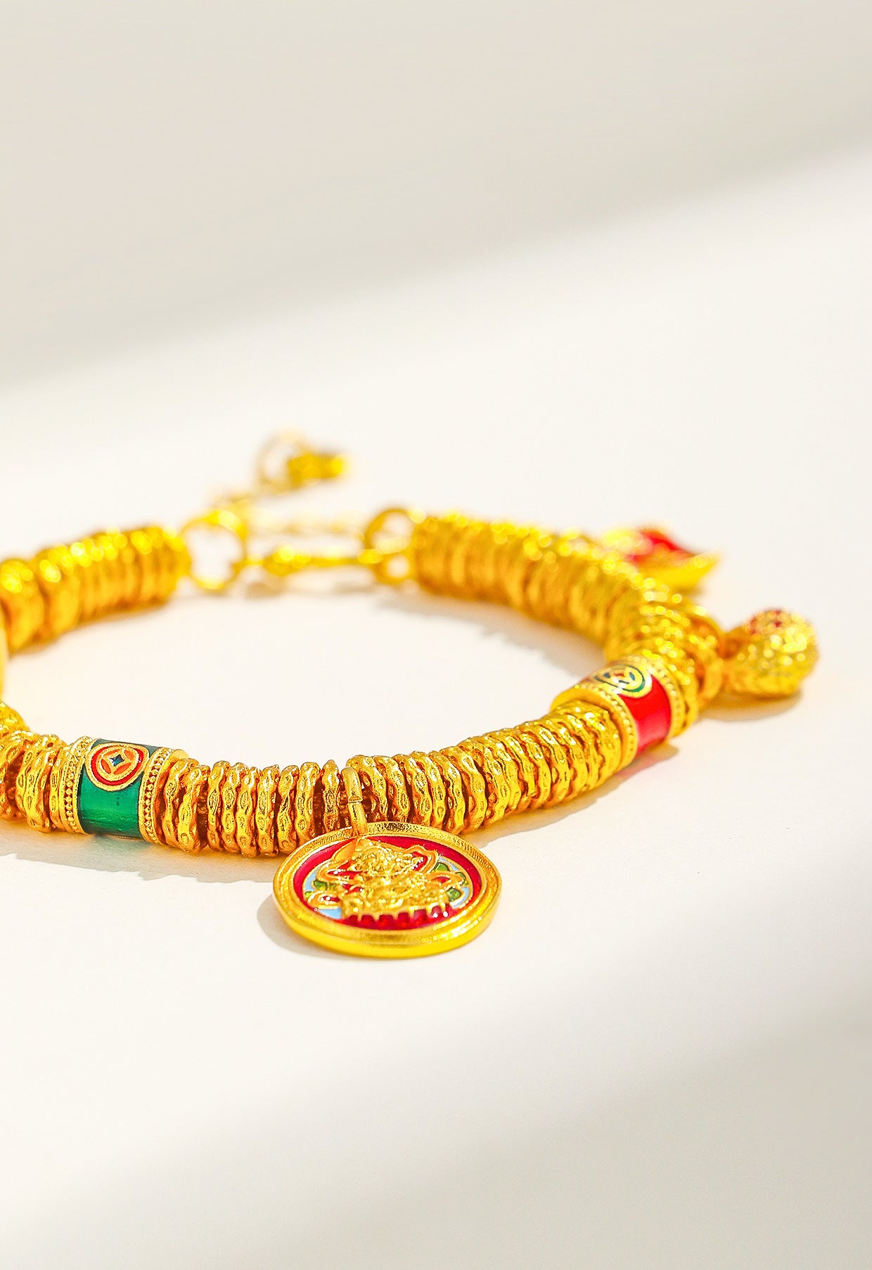 Planderful Fortune's Favor Bracelet – Elegant Chinese Style Entanglement Design