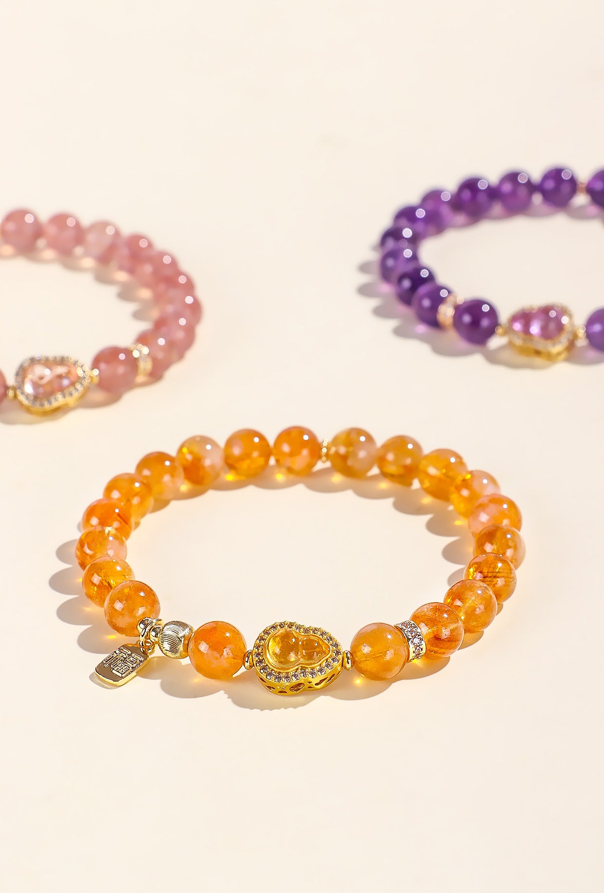 Planderful Fortune's Favor Bracelet – Fresh and Sweet Strawberry Crystal Beads