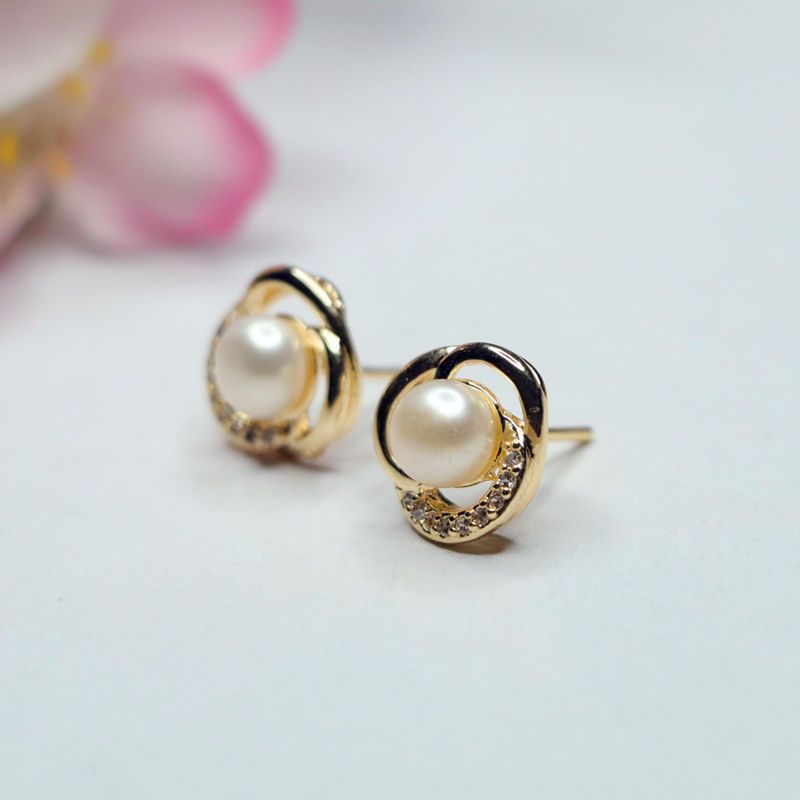 Pearl Swirl 925 Silver Stud Earrings