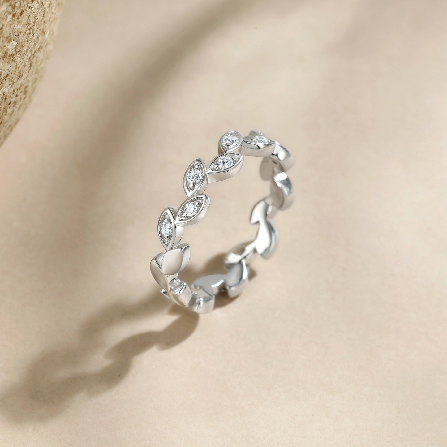 Planderful Sterling Silver Zircon Ring For Women Elegant Leaf Design Everyday Genie Collection
