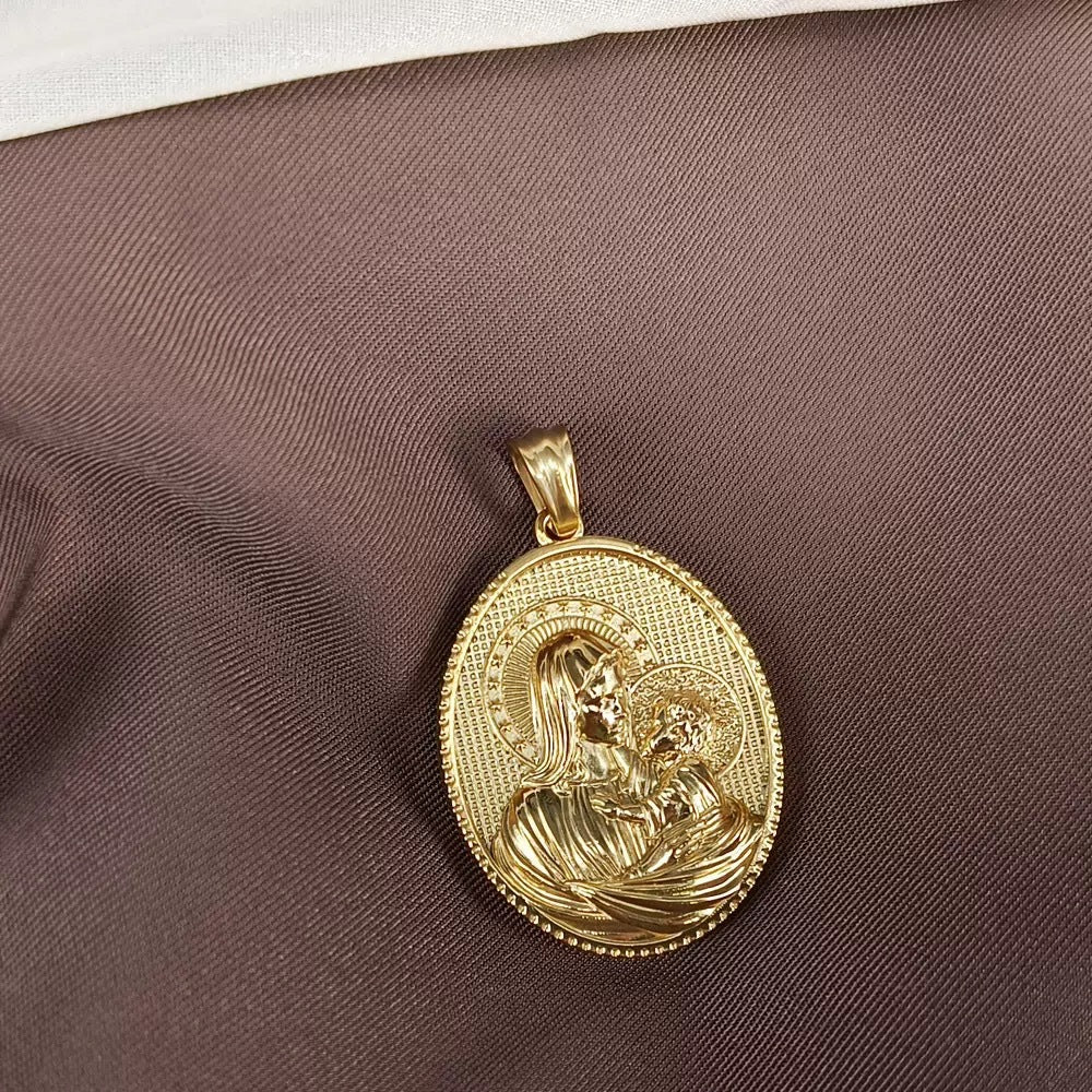 Planderful Unisex Stainless Steel Necklace With 3D Relief Pendant Retro European American Style