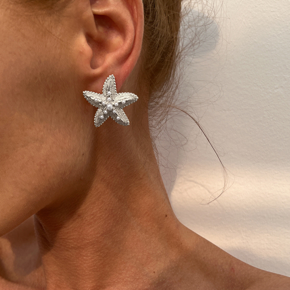 Planderful Vienna Verve Starfish Stud Earrings – Versatile Ocean-Inspired Design