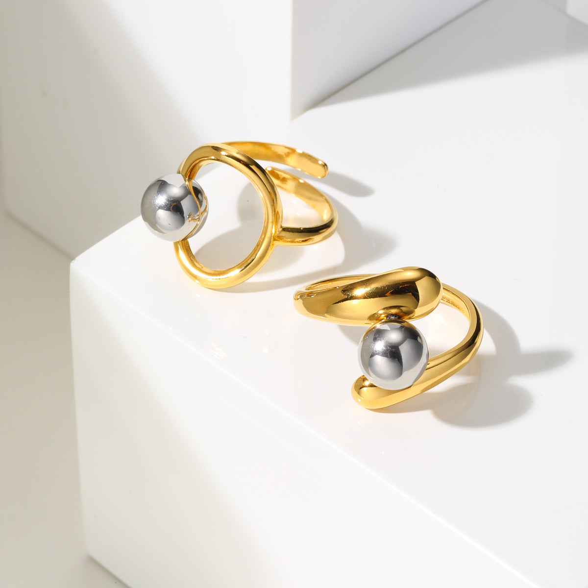 Stainless Steel Irregular Line Steel Ball Open Ring Gold