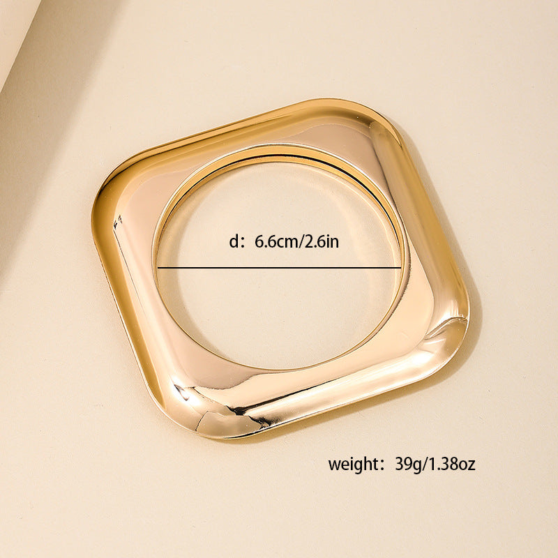 Extravagant Square Bracelet with Creative Hip Hop Vibe