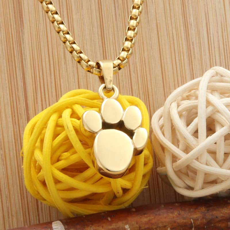 Personalized Titanium Steel Bear Claw Necklace for Men - Retro Punk Animal Pendant Direct from Manufacturer