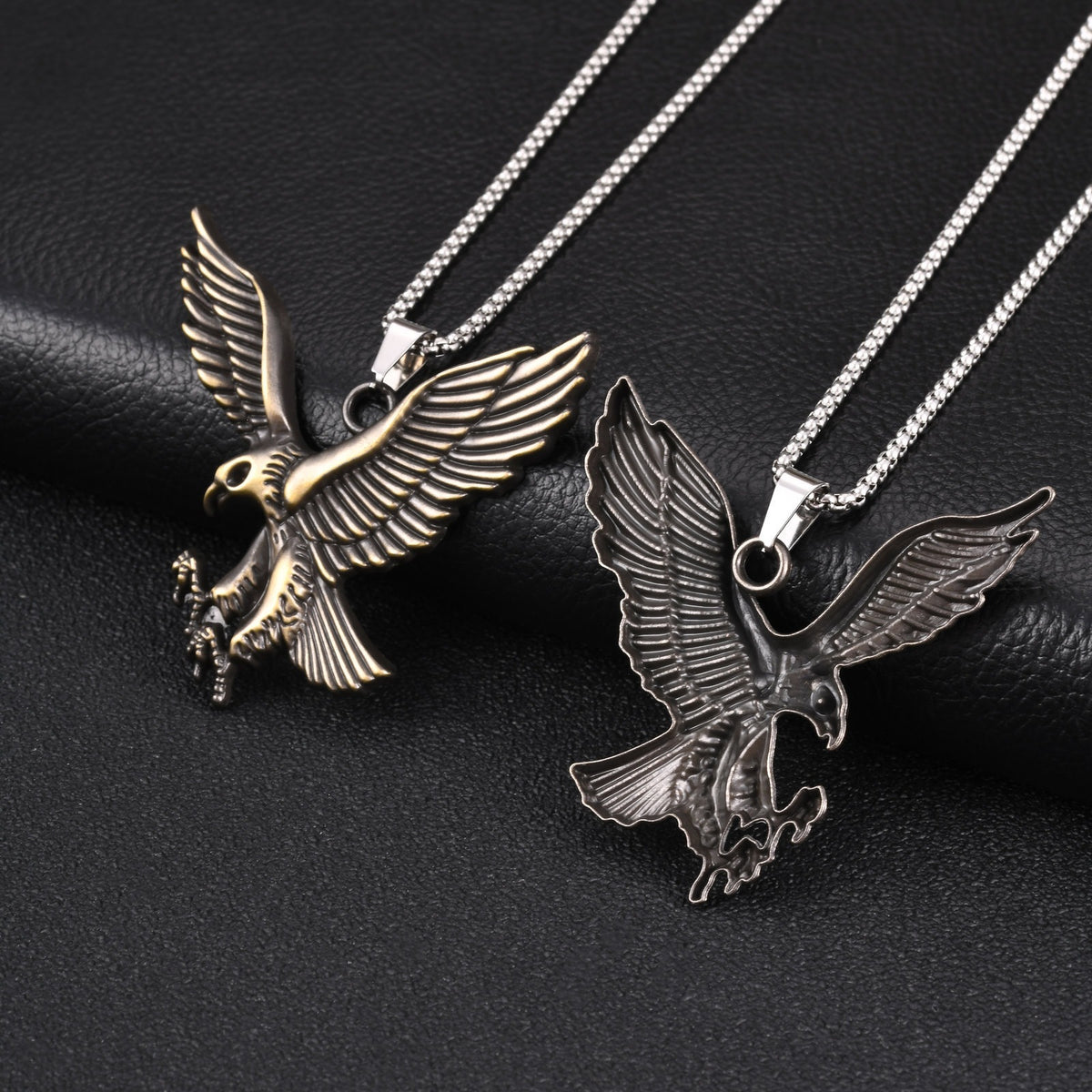 Alloy Eagle Pendant Sweater Chain Hip Hop Pendant Necklace