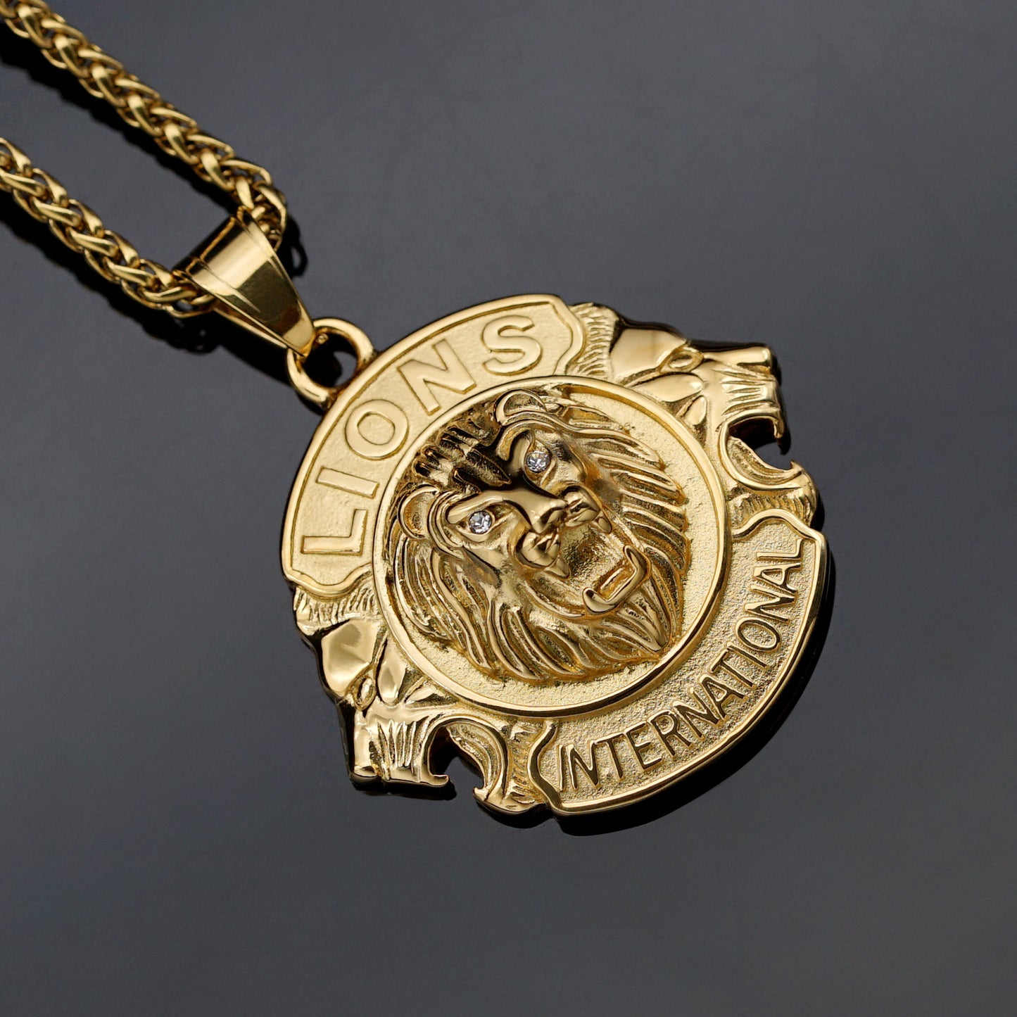 Planderful Lion Head Pendant Necklace Unisex Hip Hop Style Stainless Steel Gold Plated Bold Statement Jewelry