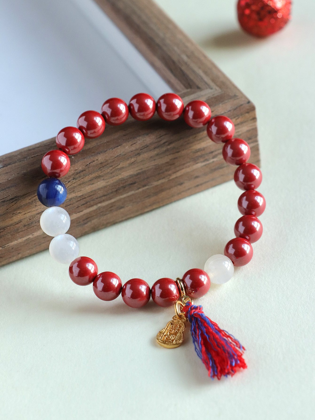 Planderful Fortune's Favor Bracelet – Retro Ethnic Style with Cinnabar Beads