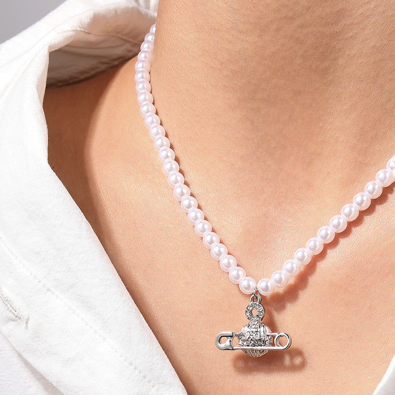 Luxurious Pearl Necklace with a Touch of French Elegance