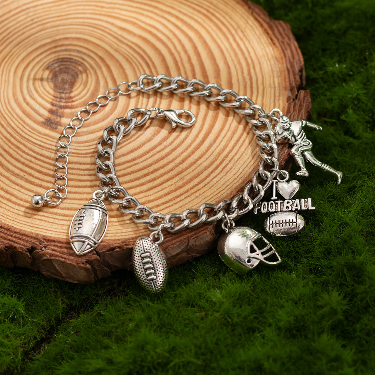 Planderful Vienna Verve Bracelet – Stylish Heart Pendant Design