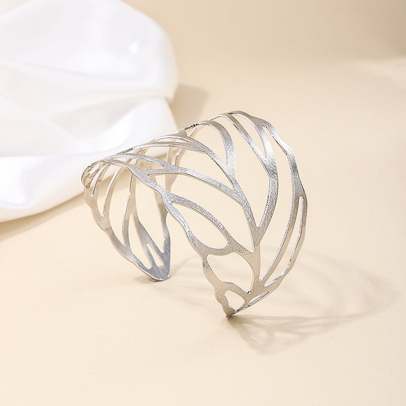 European and American Women's Metal Bracelet Set - Vienna Verve Collection