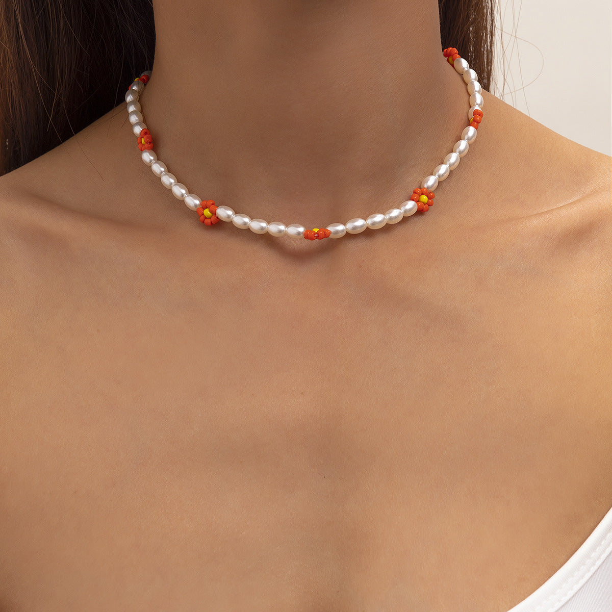 Planderful Vienna Verve Bohemian Daisy Collarbone Necklace Beaded Imitation Pearl For Boho Chic Women