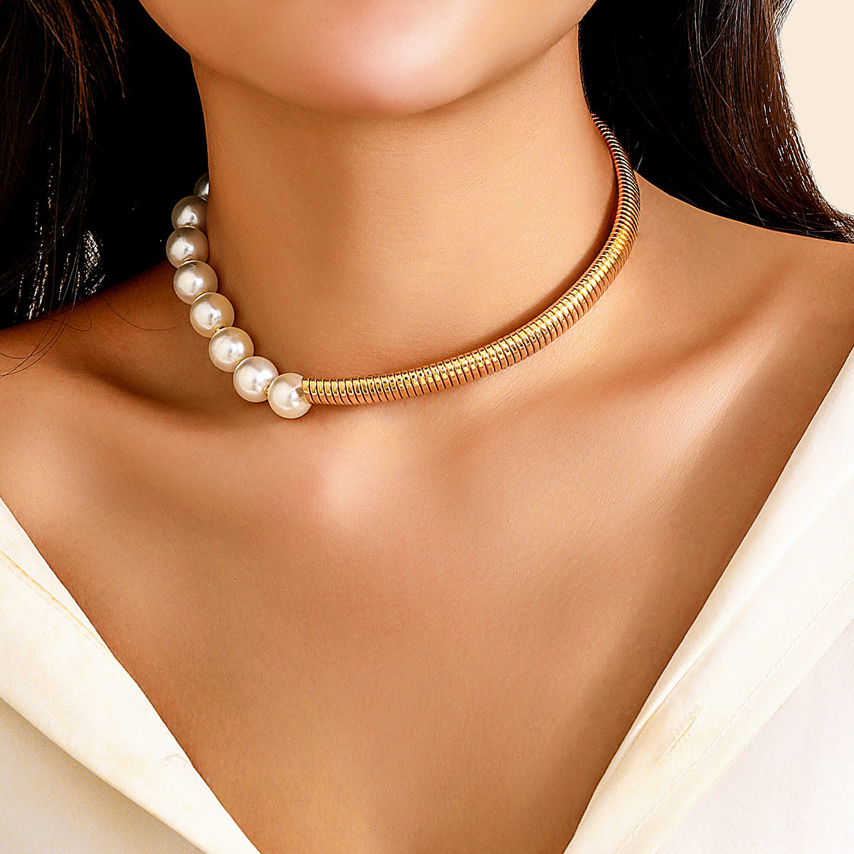 Cross-Cultural Punk Style Pearl Choker Necklace from Vienna Verve Collection