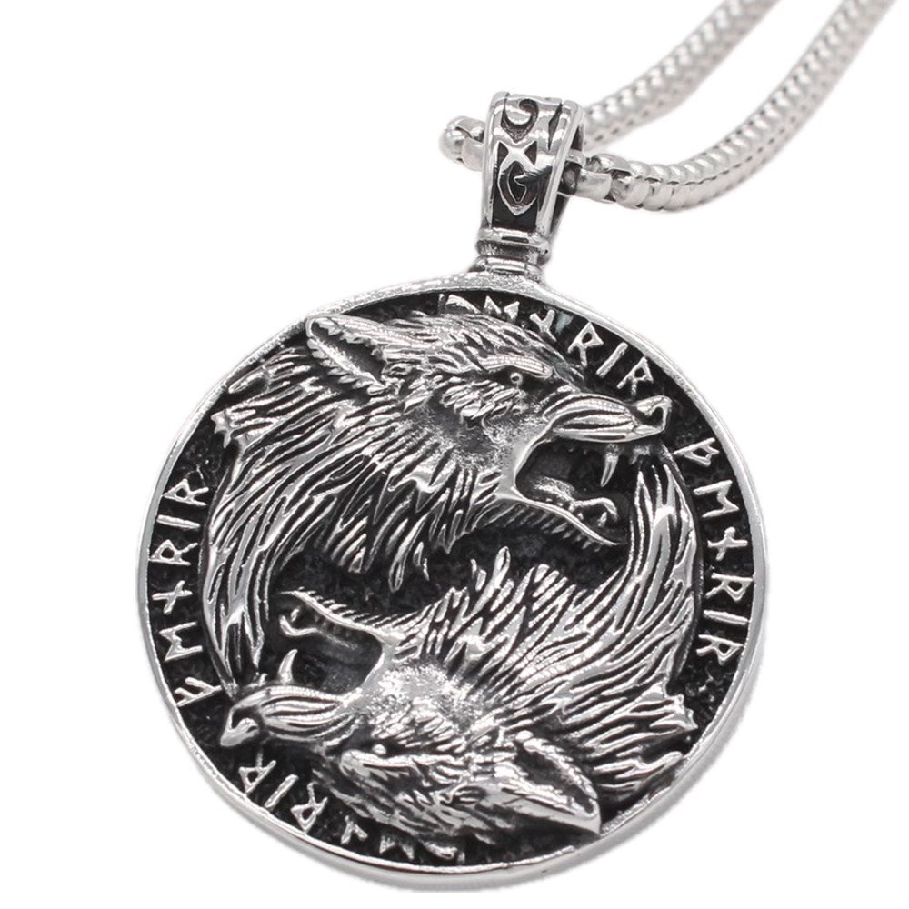 Planderful Norse Legacy – European and American Retro Viking Wolf Pendant Necklace for Men