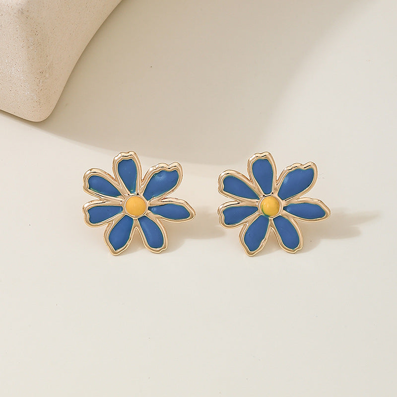 Planderful Vienna Verve Daisy Flower Stud Earrings for Women