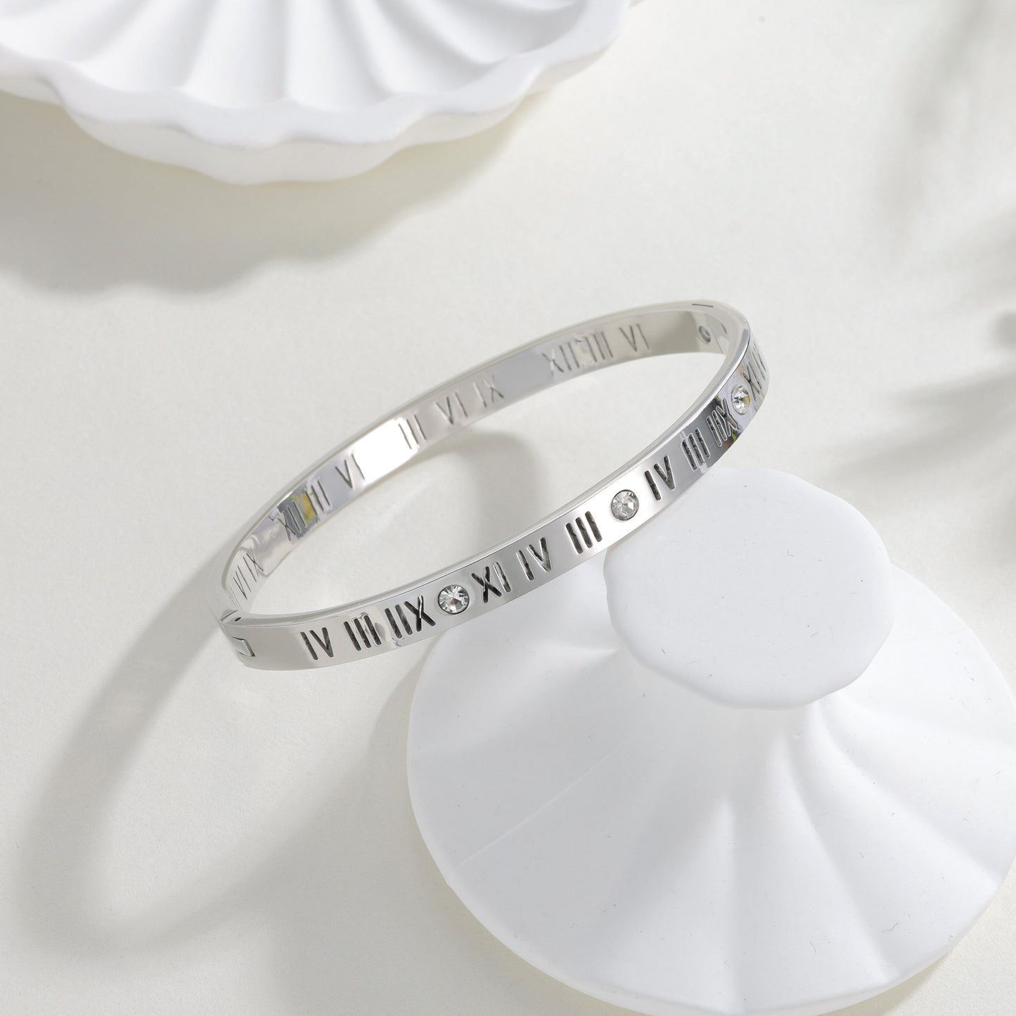 Planderful Roman Numeral Bracelet Titanium Steel 6mm Hollow Durable Unisex Fashion Accessory