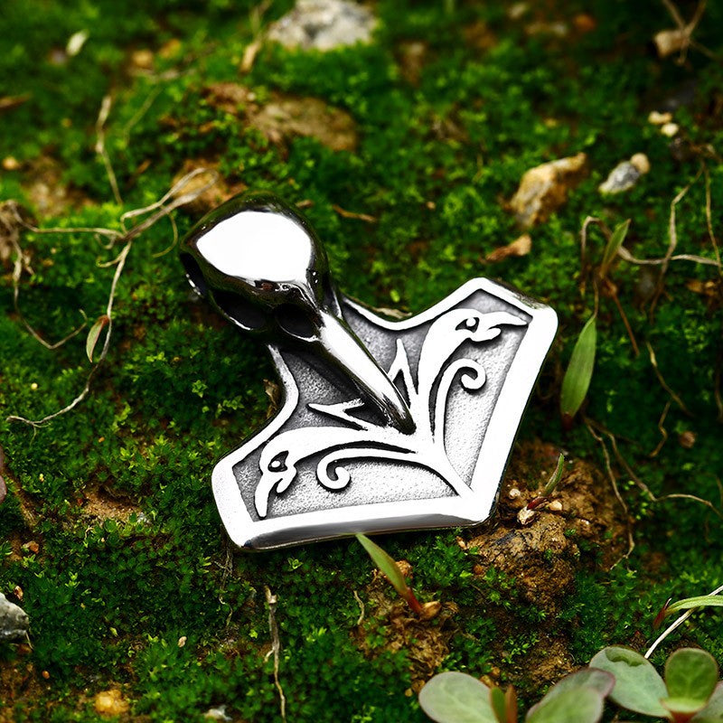 Nordic Vintage Titanium Steel Odin Crow Pendant for Men - Cross-Border Fashion Accessory