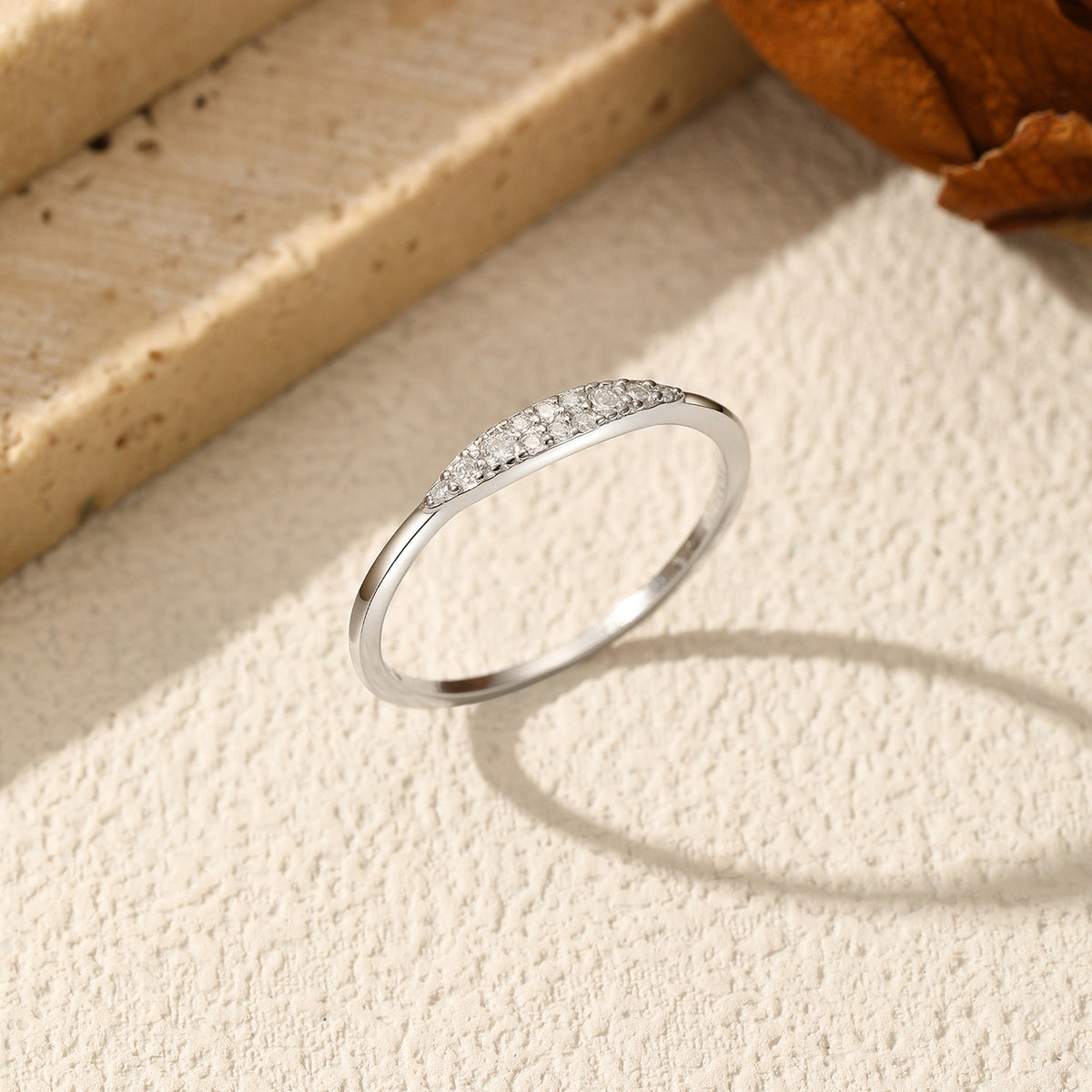 S925 Sterling Silver Minimalist Moissanite Band