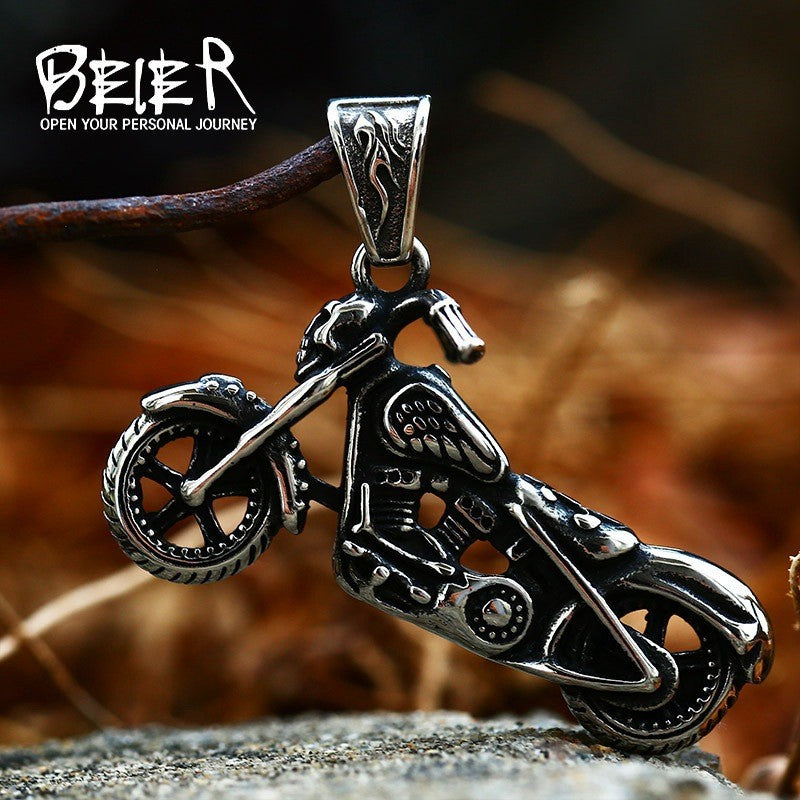 Locomotive – Stainless Steel Skull Motorcycle Pendant – Men's Titanium Steel Pendant Necklace