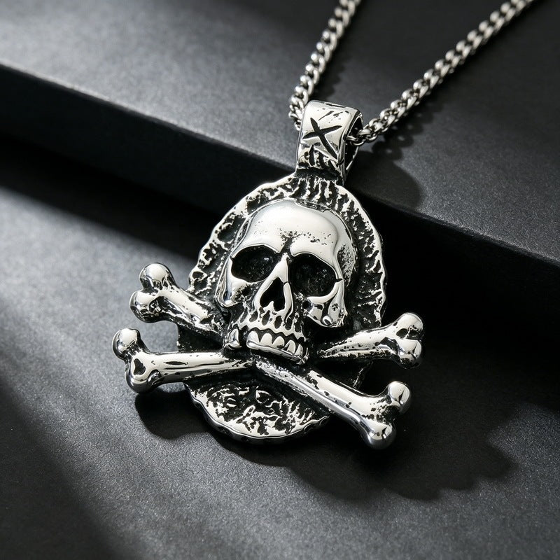 Viking Horn Helmet Pendant Zircon Blue Eyed Skull Pirate Skull Pendant Stainless Steel Necklace