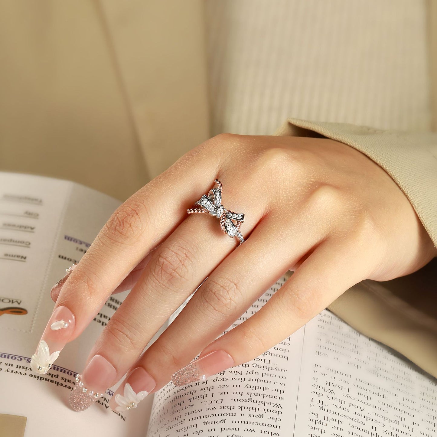 Planderful S925 Sterling Silver Zircon Bow Ring For Women Elegant Twist Wedding Band