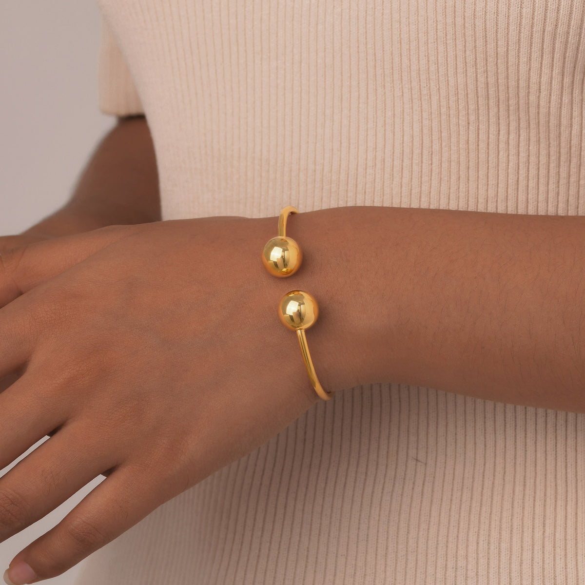 Stainless Steel Ball Open Bracelet Gold Ladies
