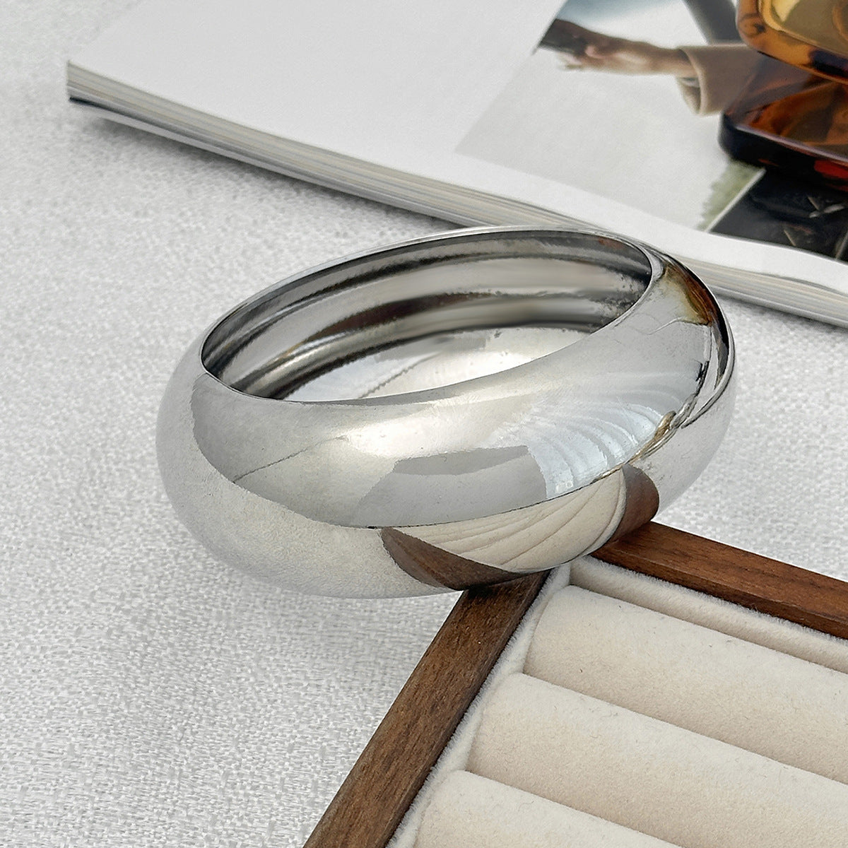 Transparent Irregular Section Bracelet Glossy Stacked Bracelet