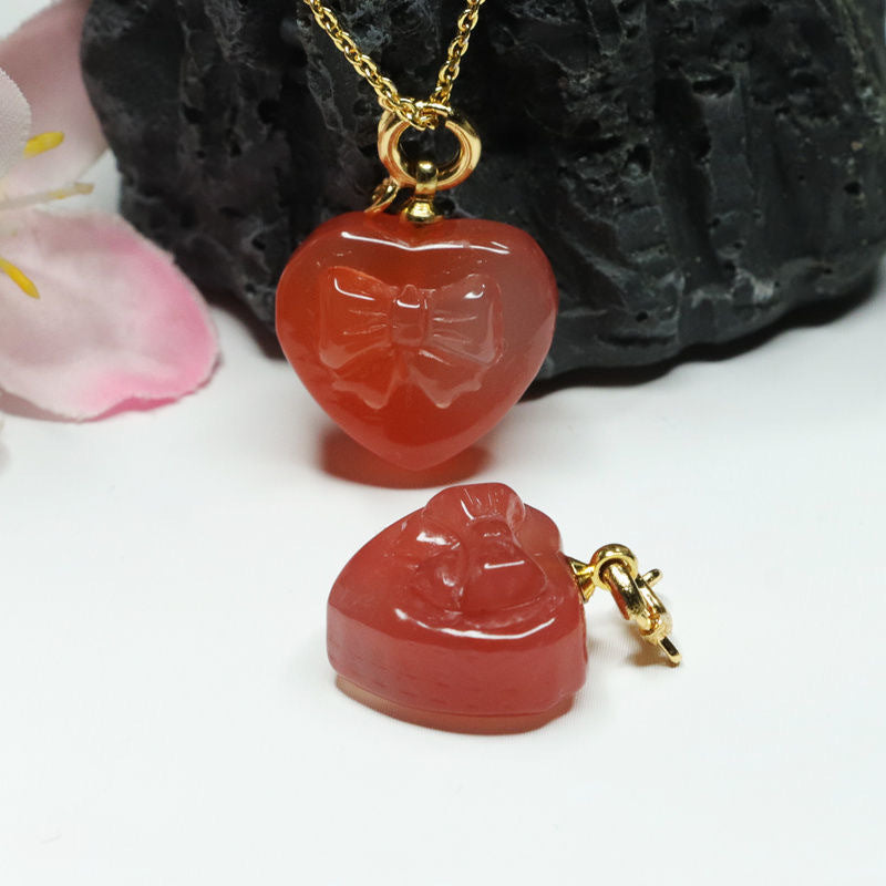 Yanyuan Agate Heart Bow Pendant — No Chain