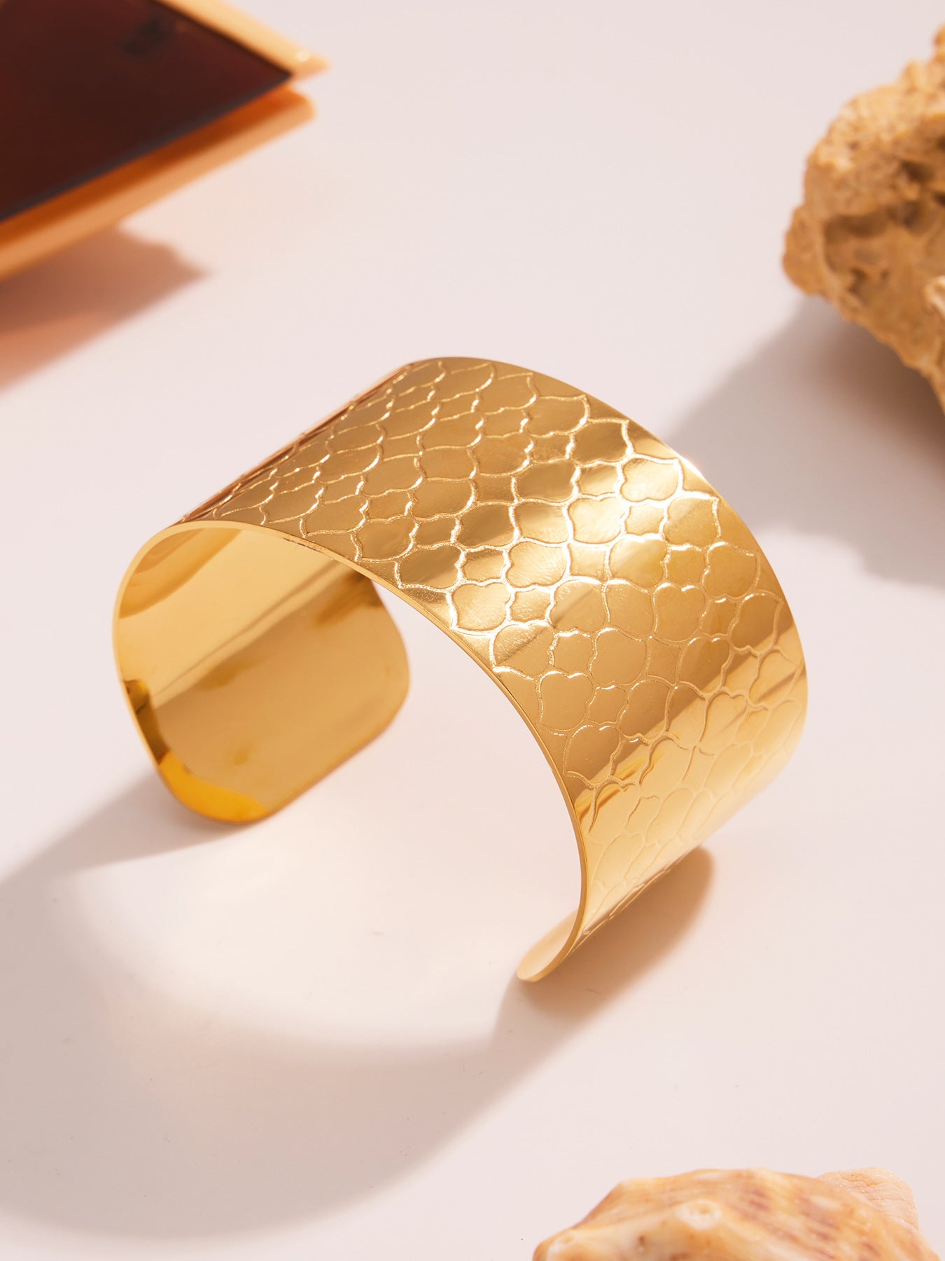 Planderful 18K Gold Plated Floral Women Bracelet Adjustable