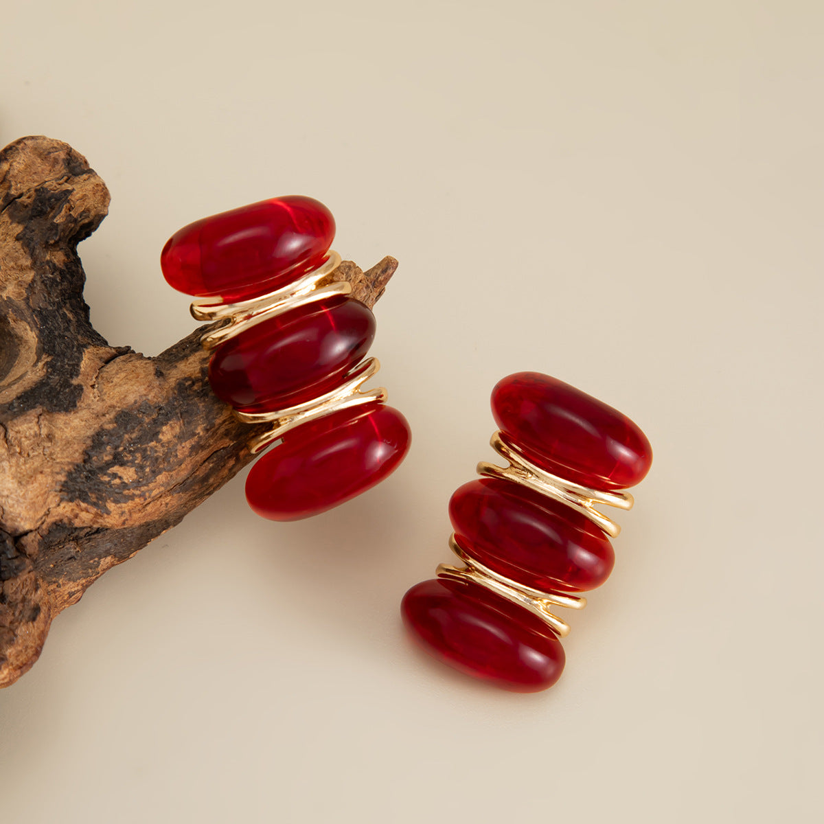 Planderful Red Resin Gem Stud Earrings For Women Vienna Verve Retro Geometric Statement Jewelry
