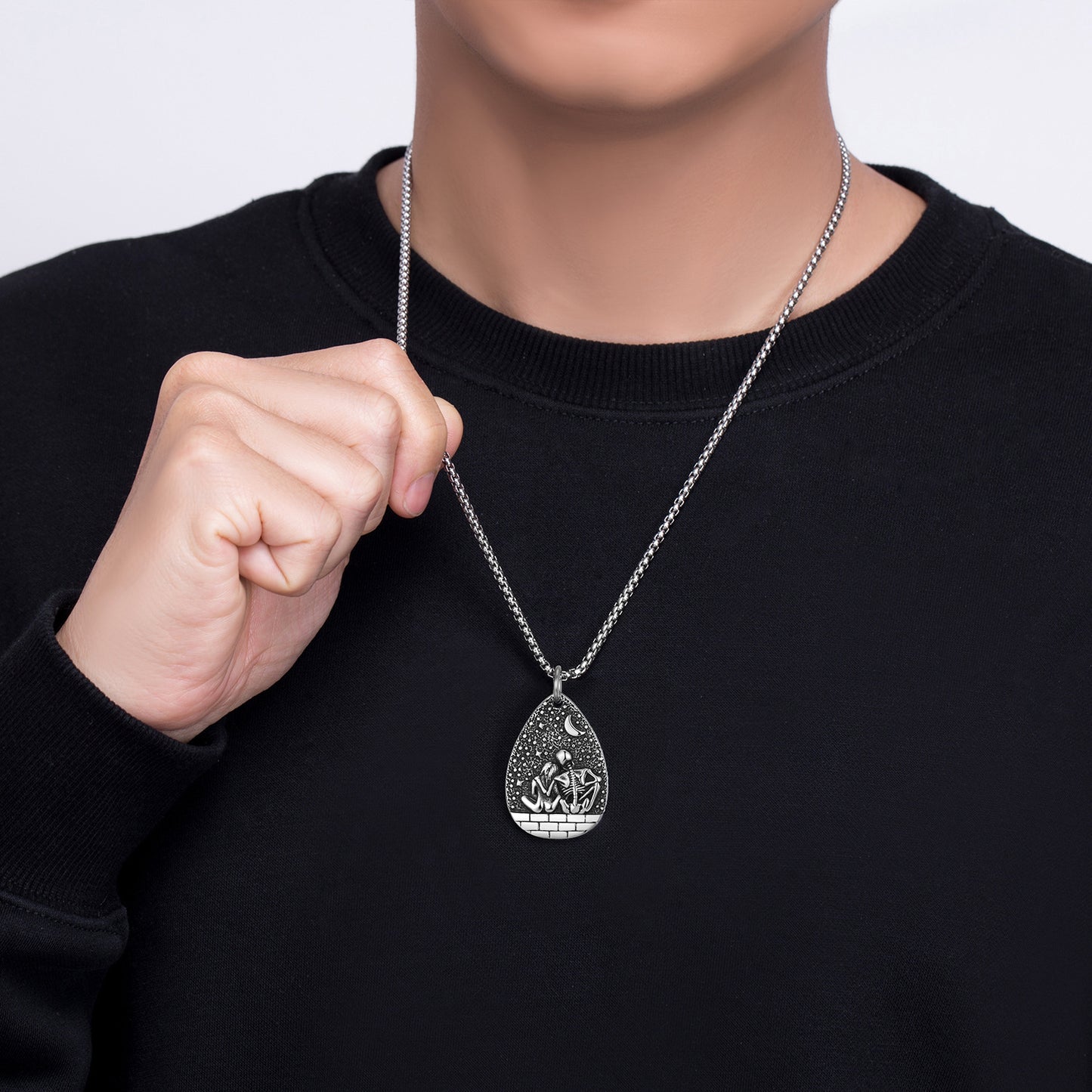 Steel Necklace – Vintage Everyday Wear