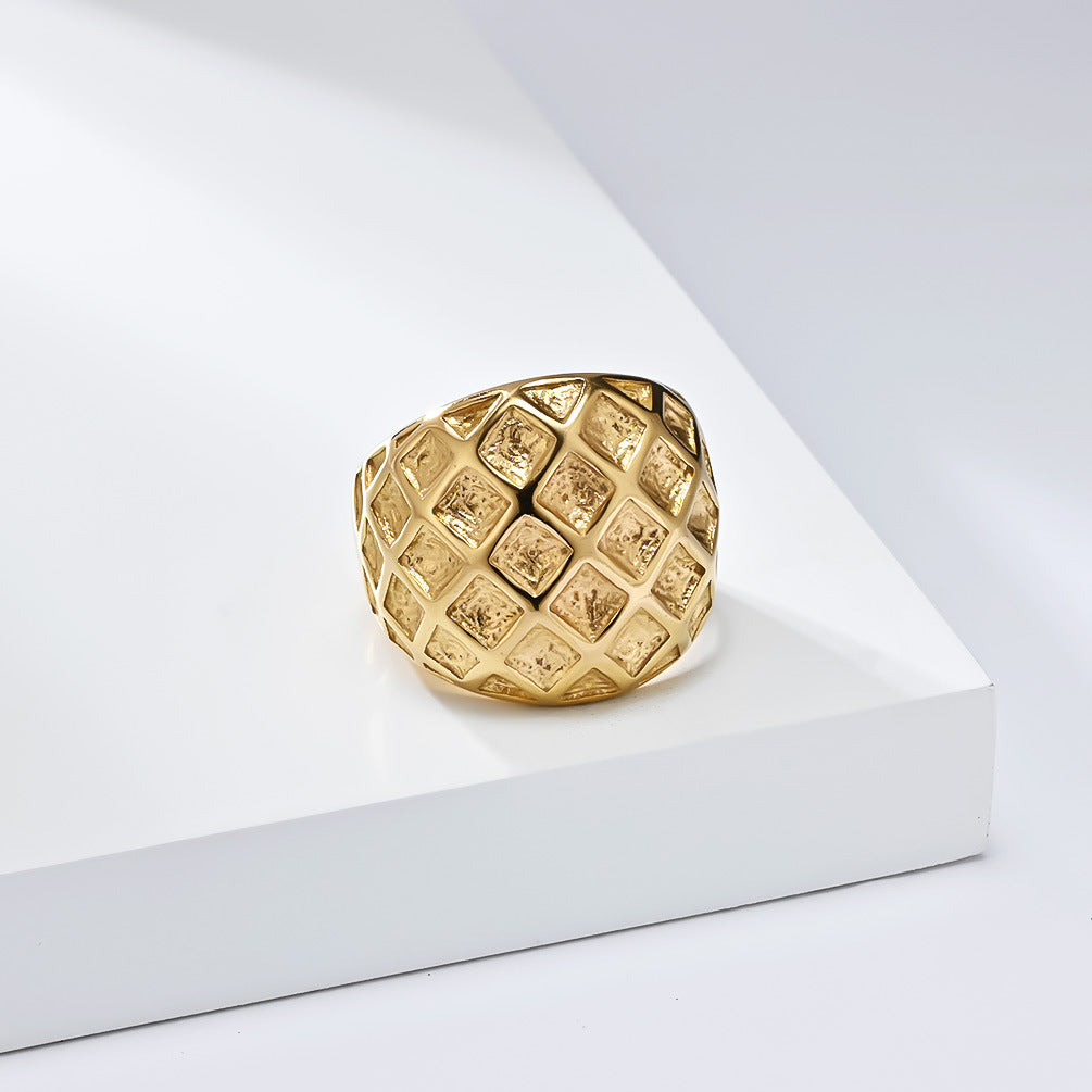 Planderful Titanium Steel Gold Plated Honeycomb Ring For Modern Professionals European Style Jewelry