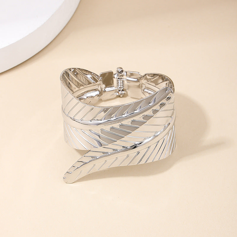 Exaggerated Spring Leaf Bracelet - Vienna Verve Collection