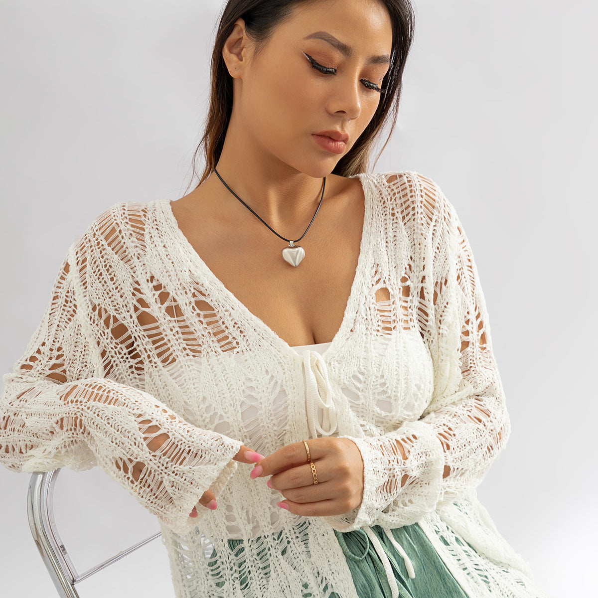 Peach Heart Geometric Necklace with Three-Dimensional Heart Pendant