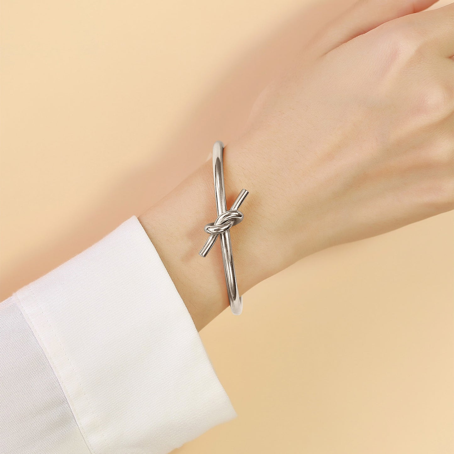 Foreign Trade Stainless Steel Knotted Bracelet Golden Women's Accessories