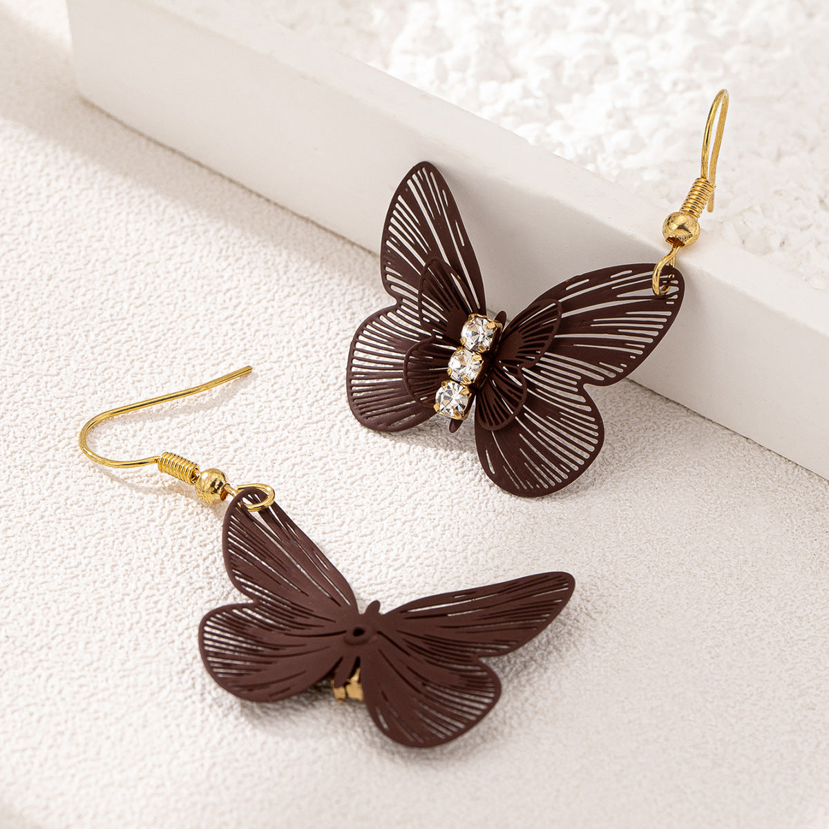 Planderful Vienna Verve Earrings – Fashionable Luxury Design for Multi-Occasion Wear