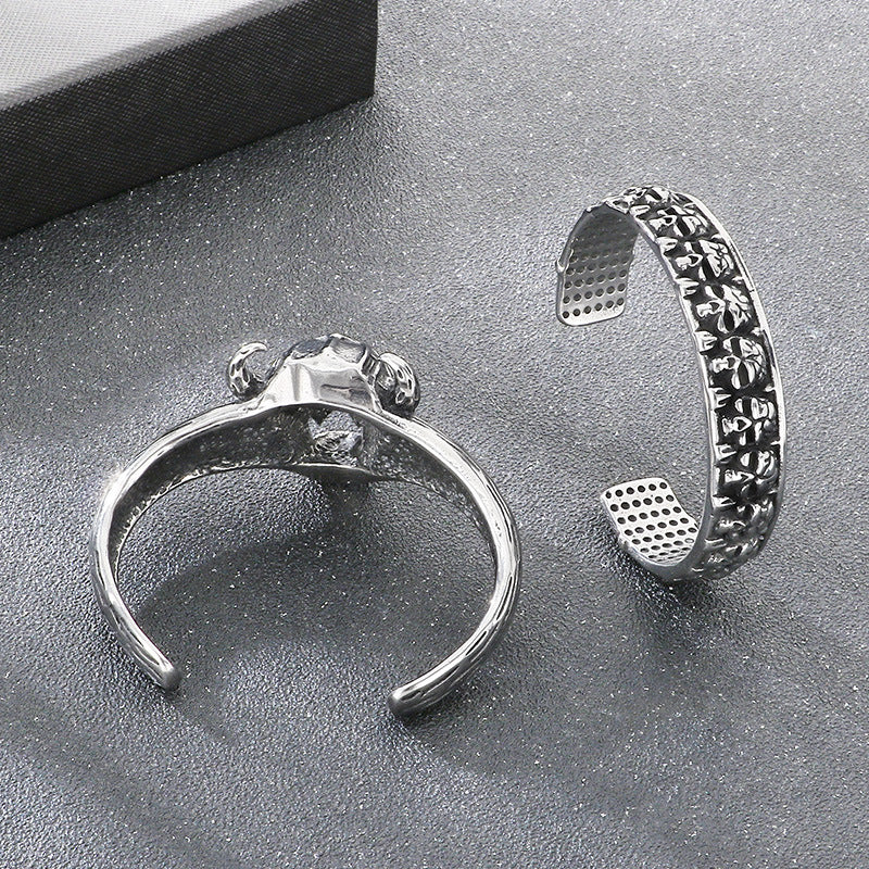 Nordic Viking Skull Bracelet – Gothic Antique Devil Horn Skull Titanium Steel Men's Opening