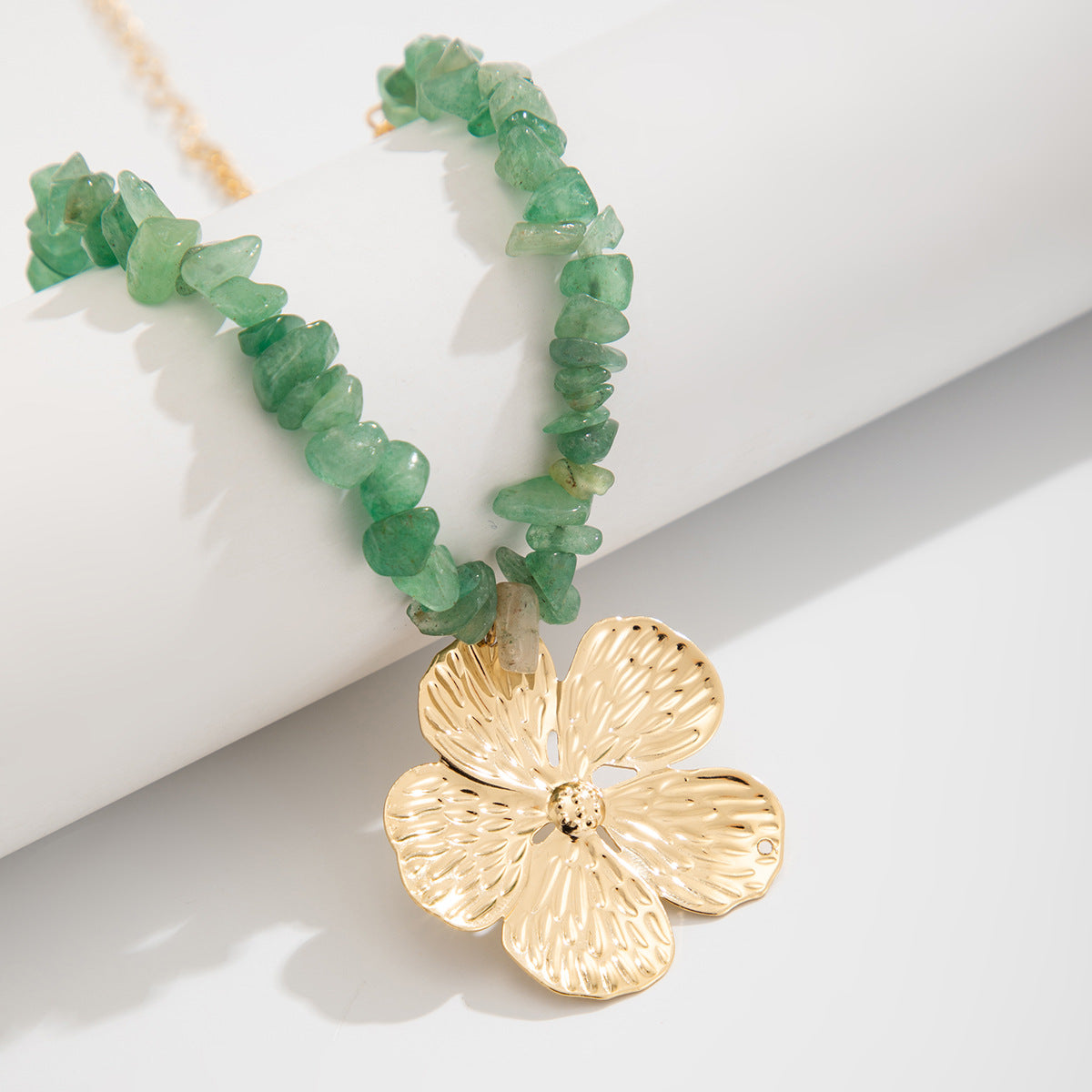 Planderful Vienna Verve Necklace – Elegant Bohemian Metal Flower Design