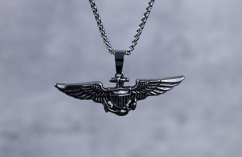 Vintage Dark Eagle Shield Pendant Necklace for Men - Cross-Border European and American Stainless Steel Design