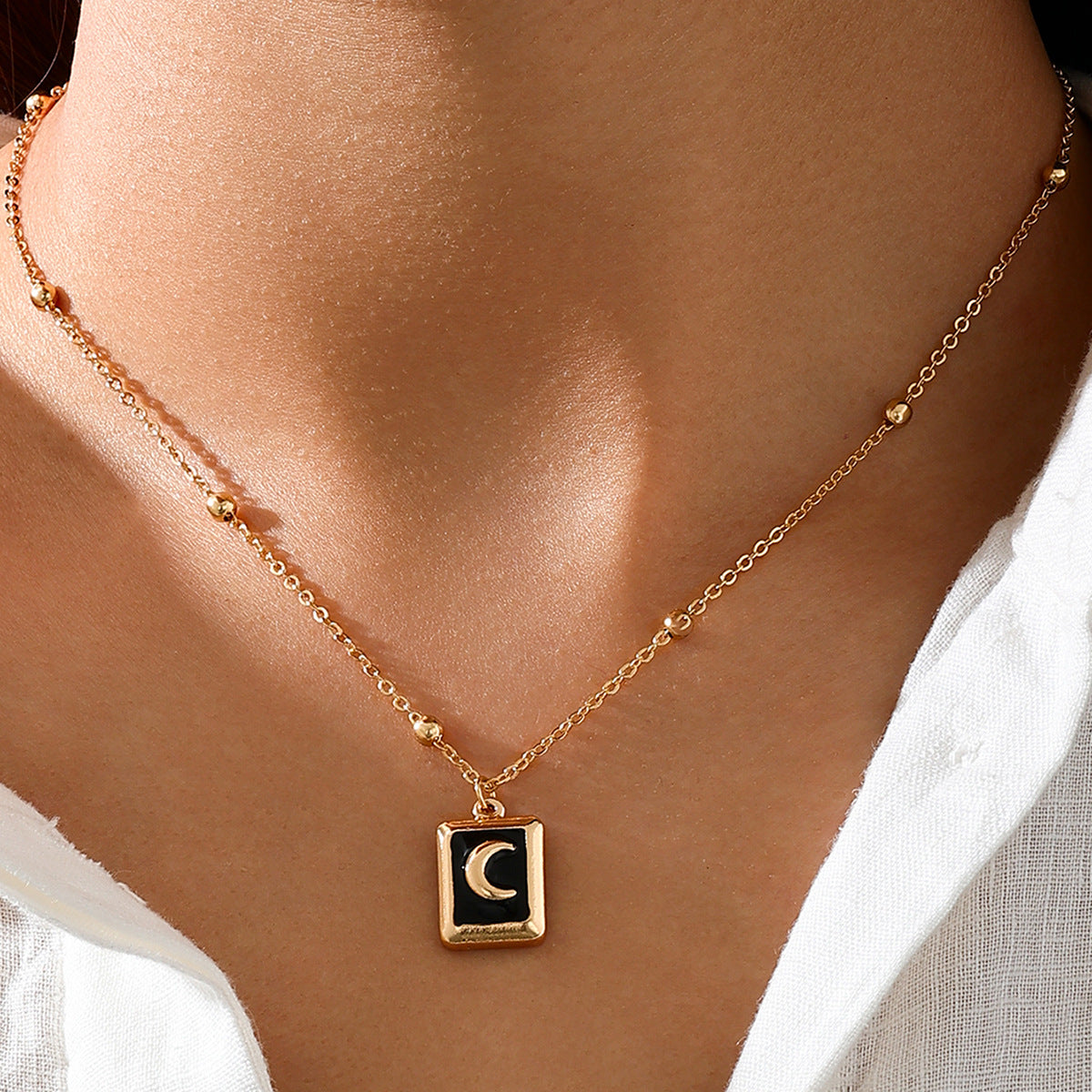 Planderful Vienna Verve Necklace – Fashionable Retro French Manor Style