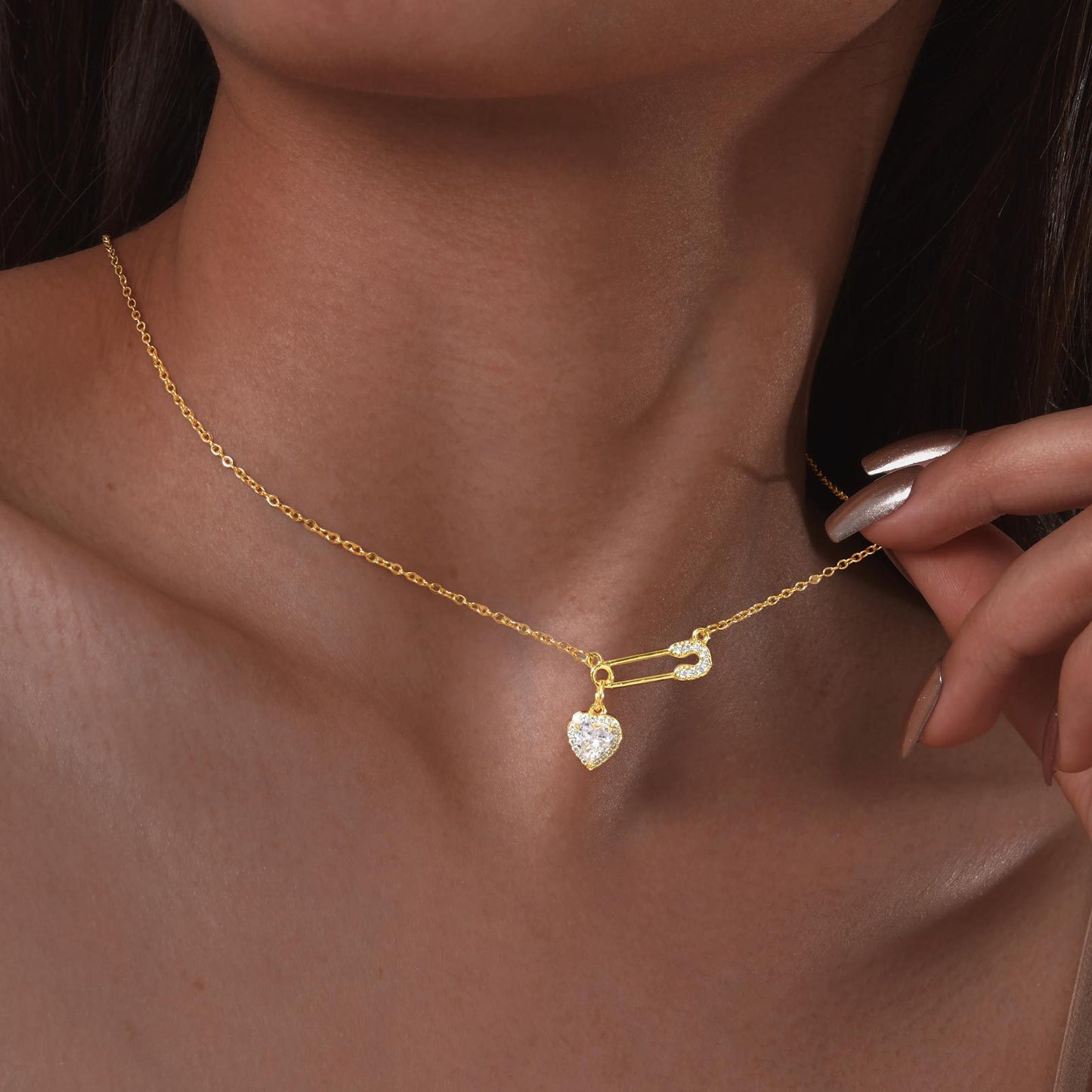 Stainless Steel Flat Cross Chain Heart-Shaped Zircon Copper Pin Necklace