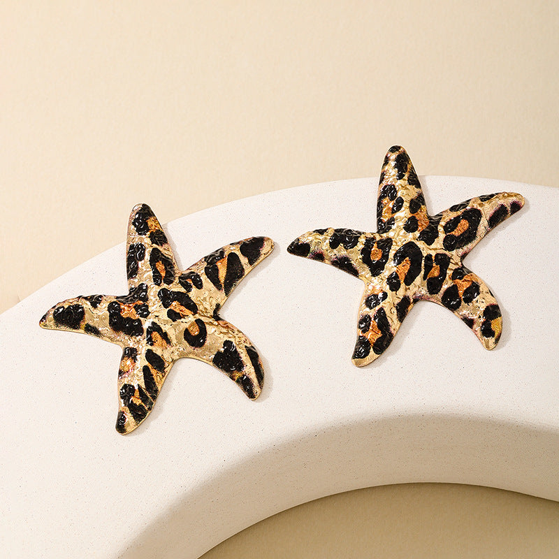 Planderful Vienna Verve Earrings – Stylish Metal Starfish Leopard Print Design