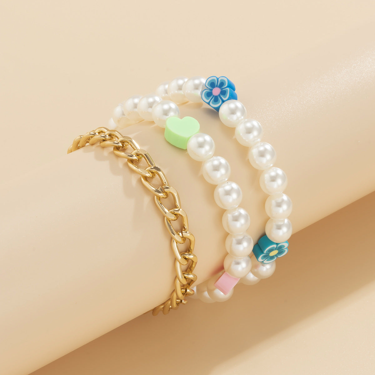 Planderful Vienna Verve Daisy Heart Pearl Bracelet For Women, Elegant Beaded Chain Jewelry, Statement Gift