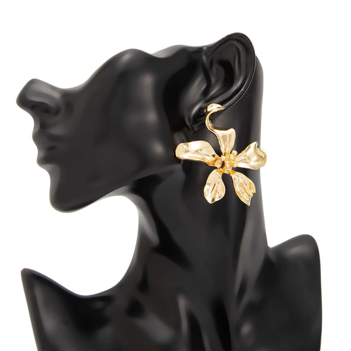 Planderful Vienna Verve 3D Metal Flower Stud Earrings For Women Premium Retro Statement Jewelry