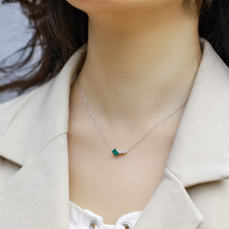 Planderful Gala Fireworks Necklace – Versatile Light Luxury Geometric Emerald Silver Gold Plated