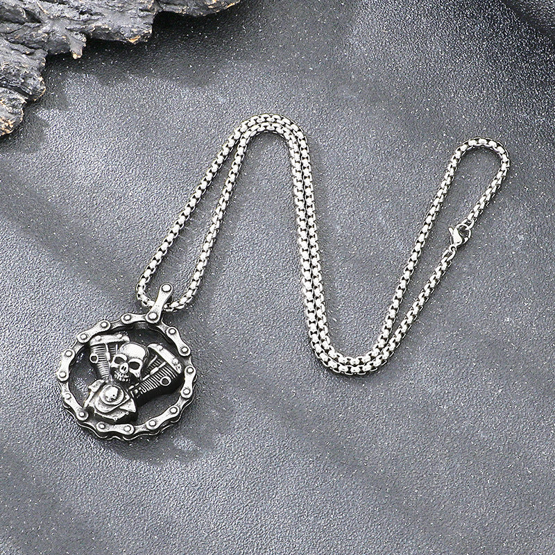 Halloween Skull Pendant, Trendy Pirate Of The Caribbean Ghost Head Motorcycle Titanium Steel Necklace