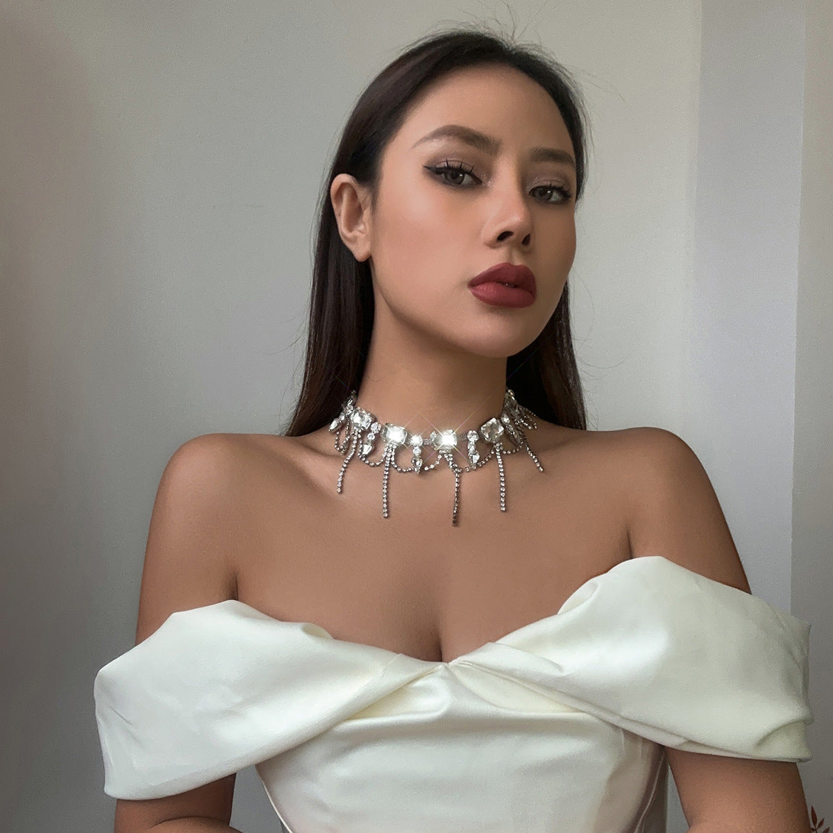 Exquisite Full Rhinestone Tassel Necklace with Light Luxury Design and Niche Joker Flair.