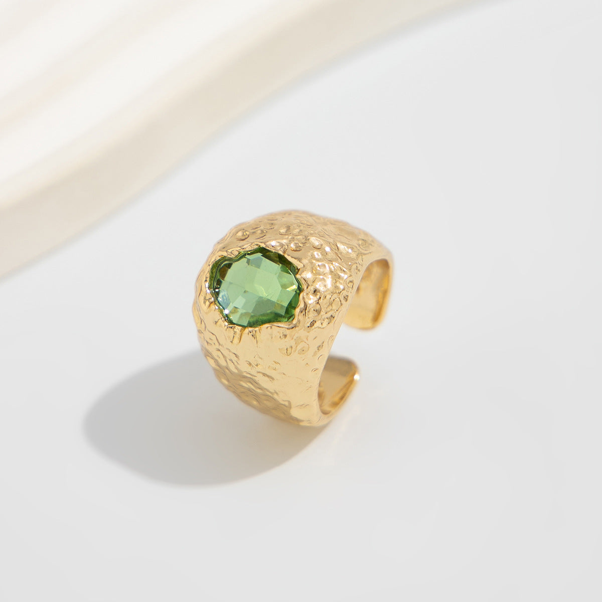 Planderful Vienna Verve Ring – Exaggerated Punk Geometric Design