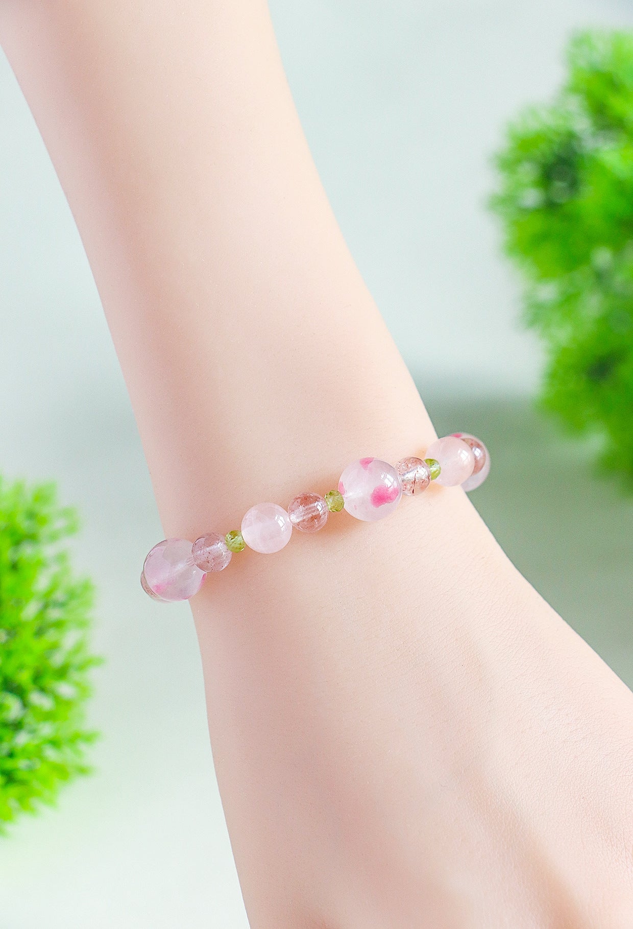 Planderful Fortune's Favor Bracelet – Fresh and Sweet Crystal Beaded Design
